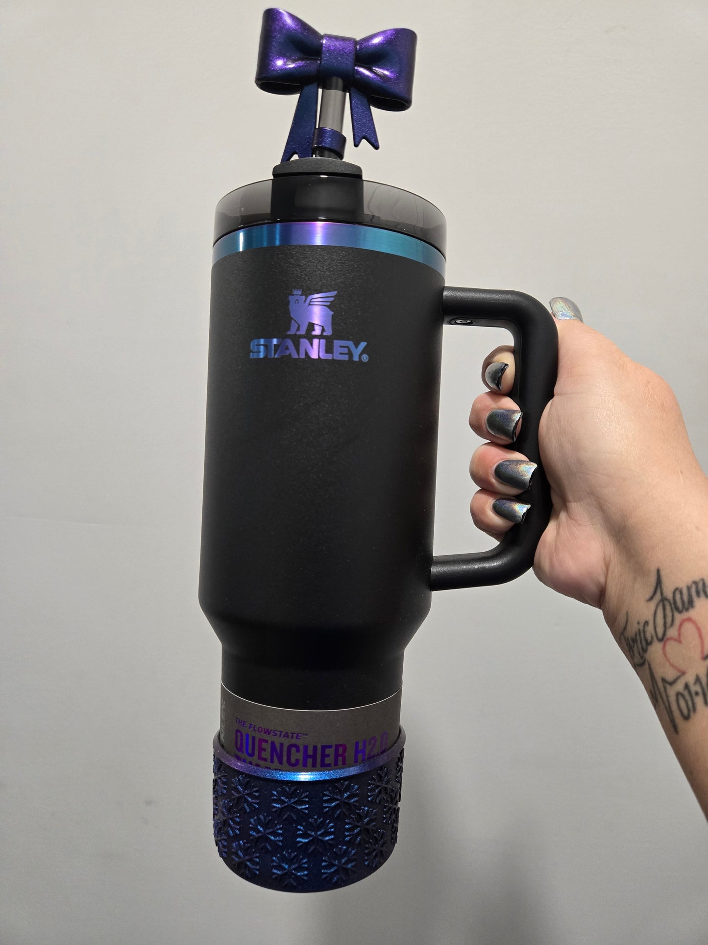 Perfect Chroma Snowflake Tumbler Boot