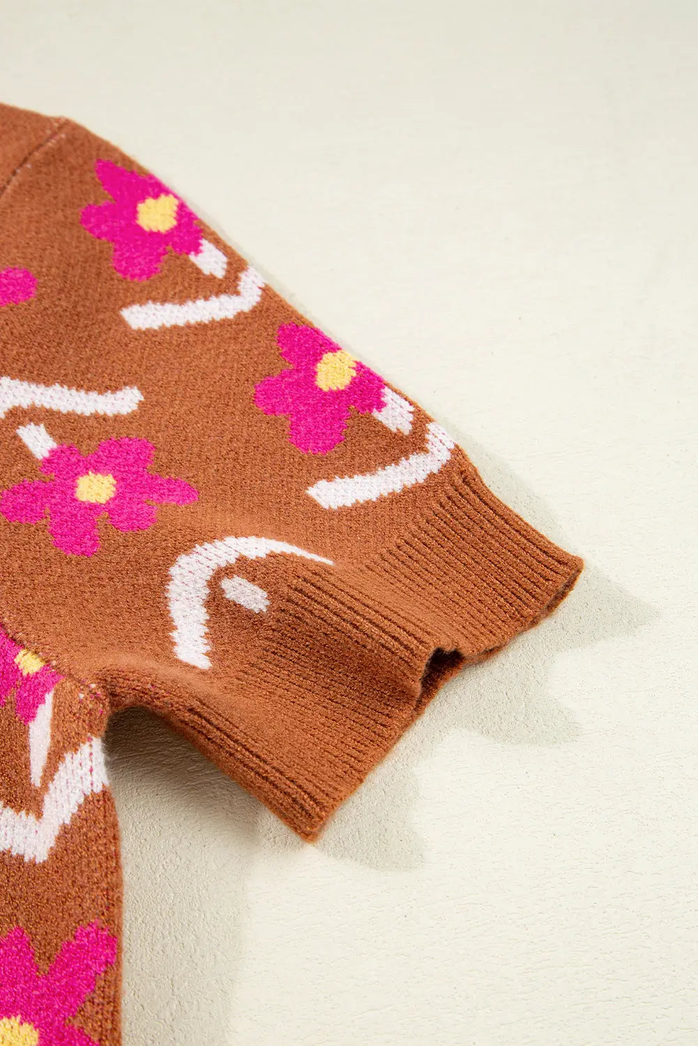 Brown Floral Pattern Short Puff Sleeve Sweater Shewin