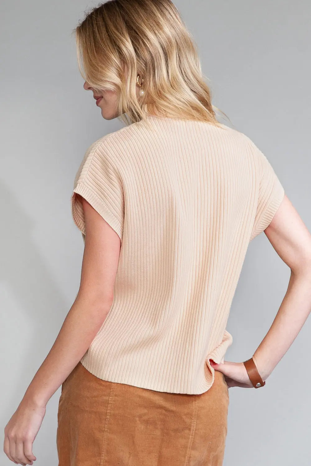 Gold Flame Patch Pocket Ribbed Knit Short Sleeve Sweater Shewin