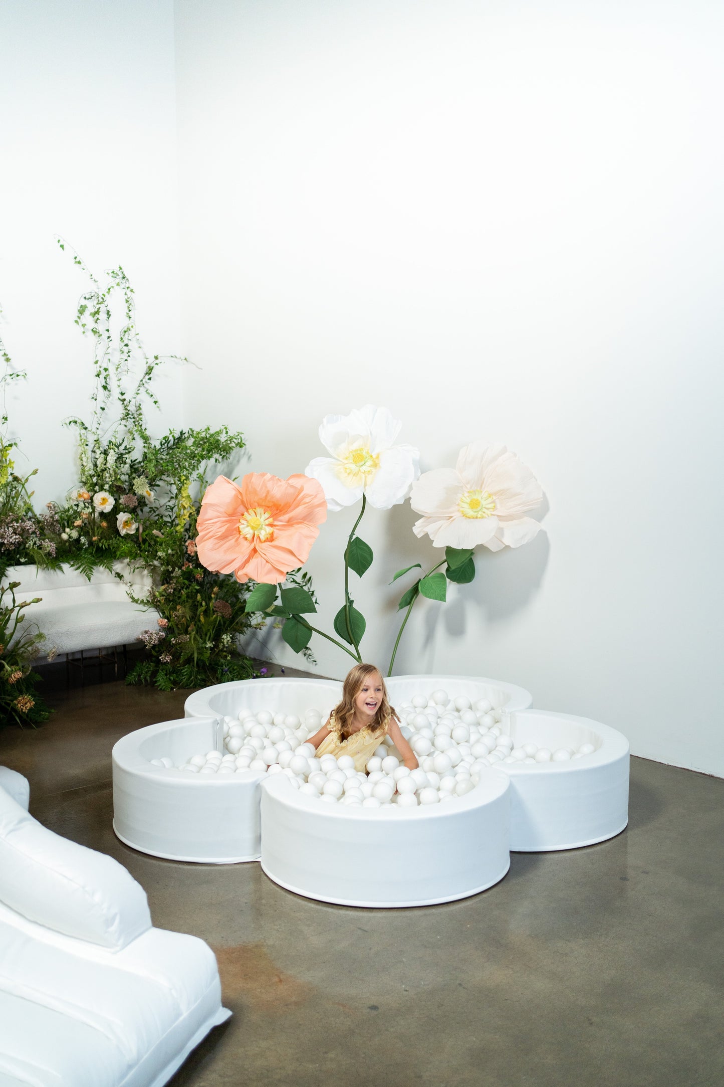 Mini Daisy Ball Pit