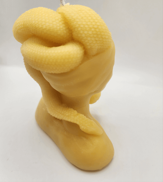 Medusa Beeswax Candle – 7.4 oz