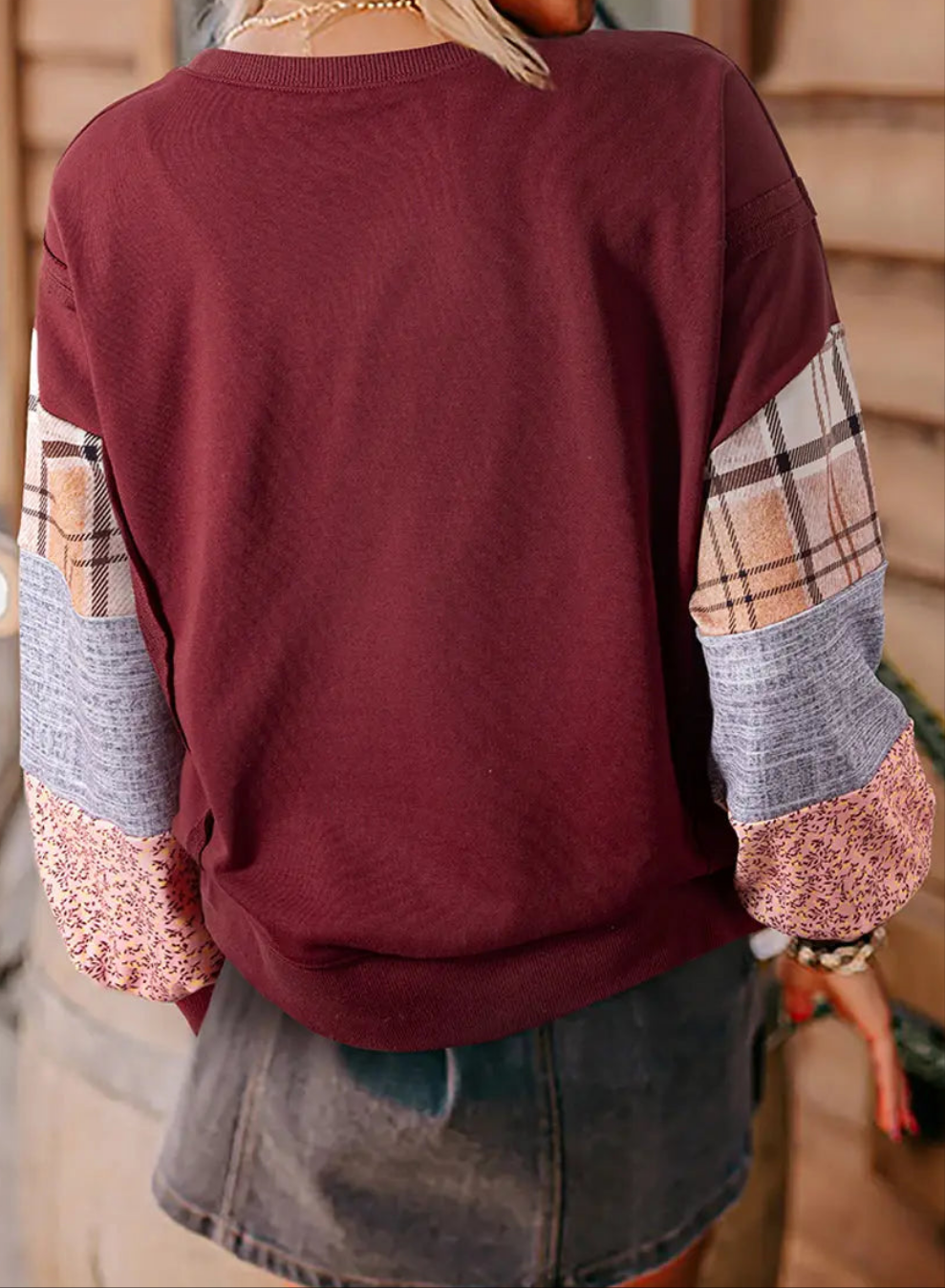 Red Sandalwood Plaid Patchwork Sleeve Raw Seam Sweatshirt