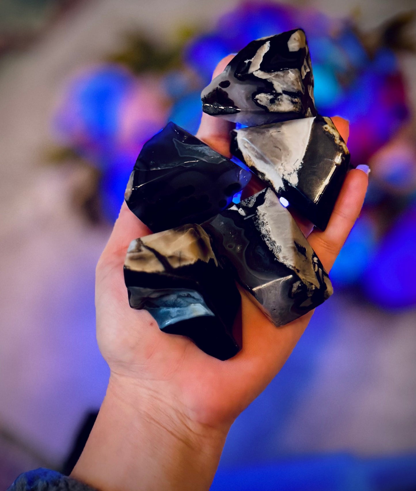 Volcano Agate Tumbled Freecubes, UV Green Fluorescent Minerals