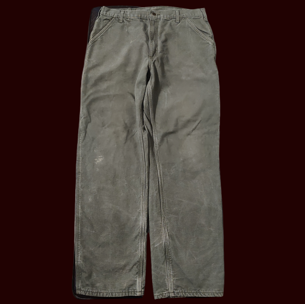 Carhartt Jeans - Dungaree Fit (38 x 34) - EXCELLENT CONDITION! Creative Freedom Collective