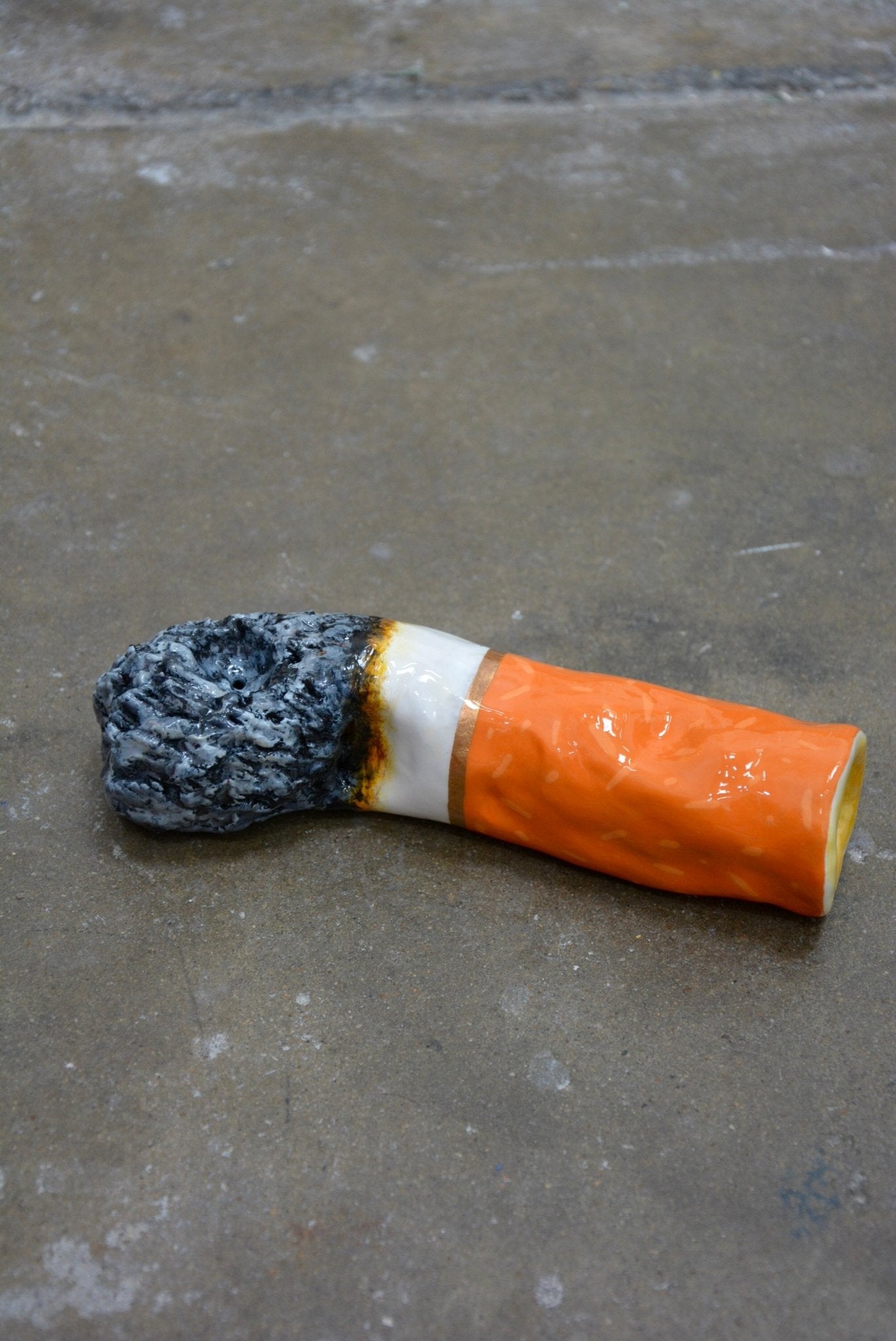 CIGGY INCENSE HOLDER