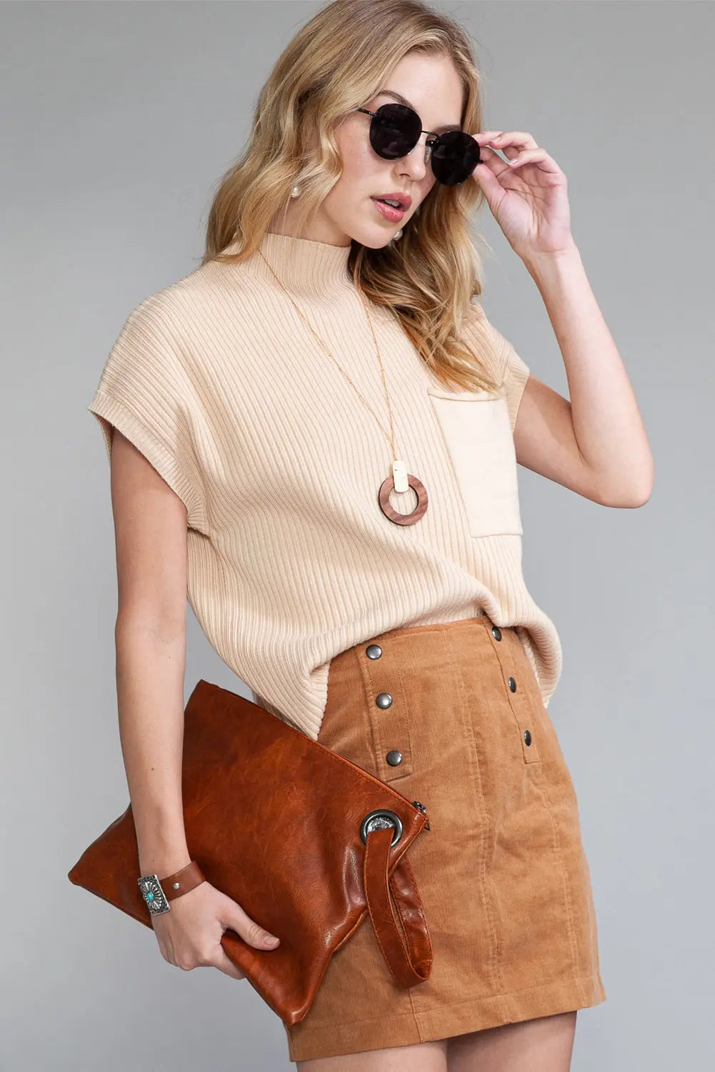 Gold Flame Patch Pocket Ribbed Knit Short Sleeve Sweater Shewin