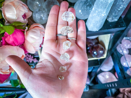 RARE Golden Enhydro Quartz PETROLEUM QUARTZ Mandala Gems