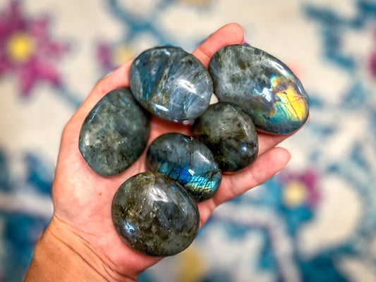 PRETTY Labradorite Palm Stone Mandala Gems