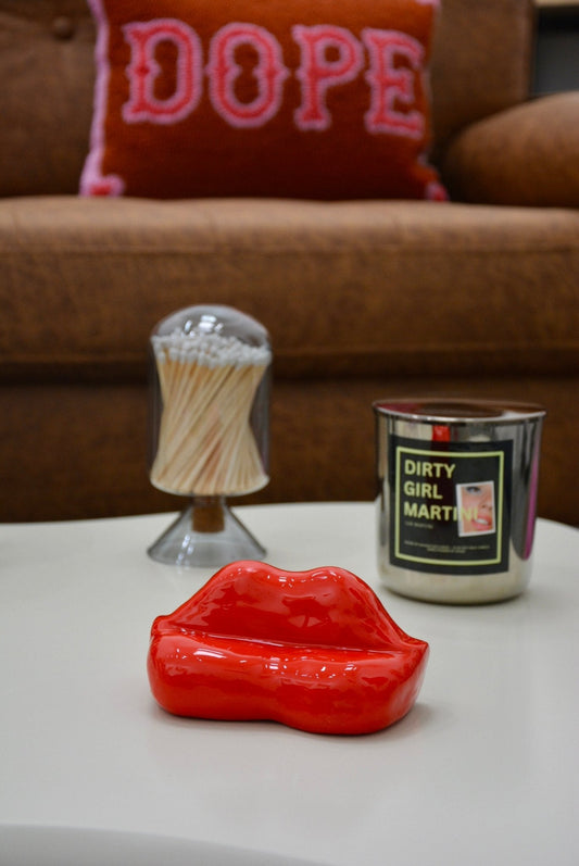 KISS MY A$$ CERAMIC LIPS SOFA