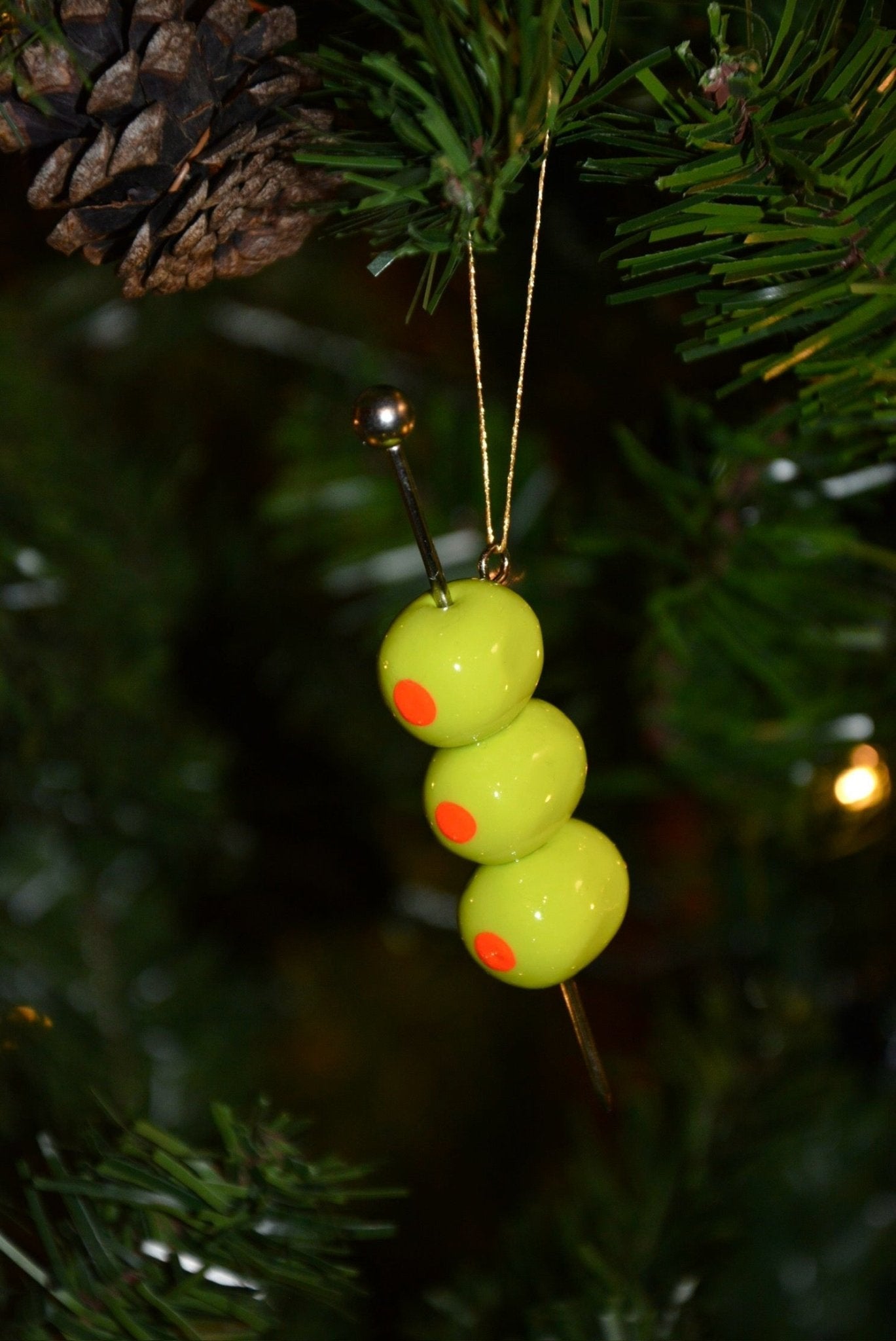 MARTINI OLIVE ORNAMENT