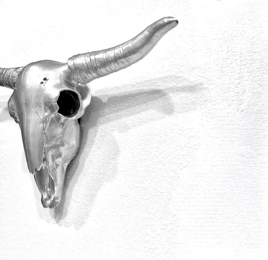 OVERSIZED METALLIC SILVER BULL SKULL