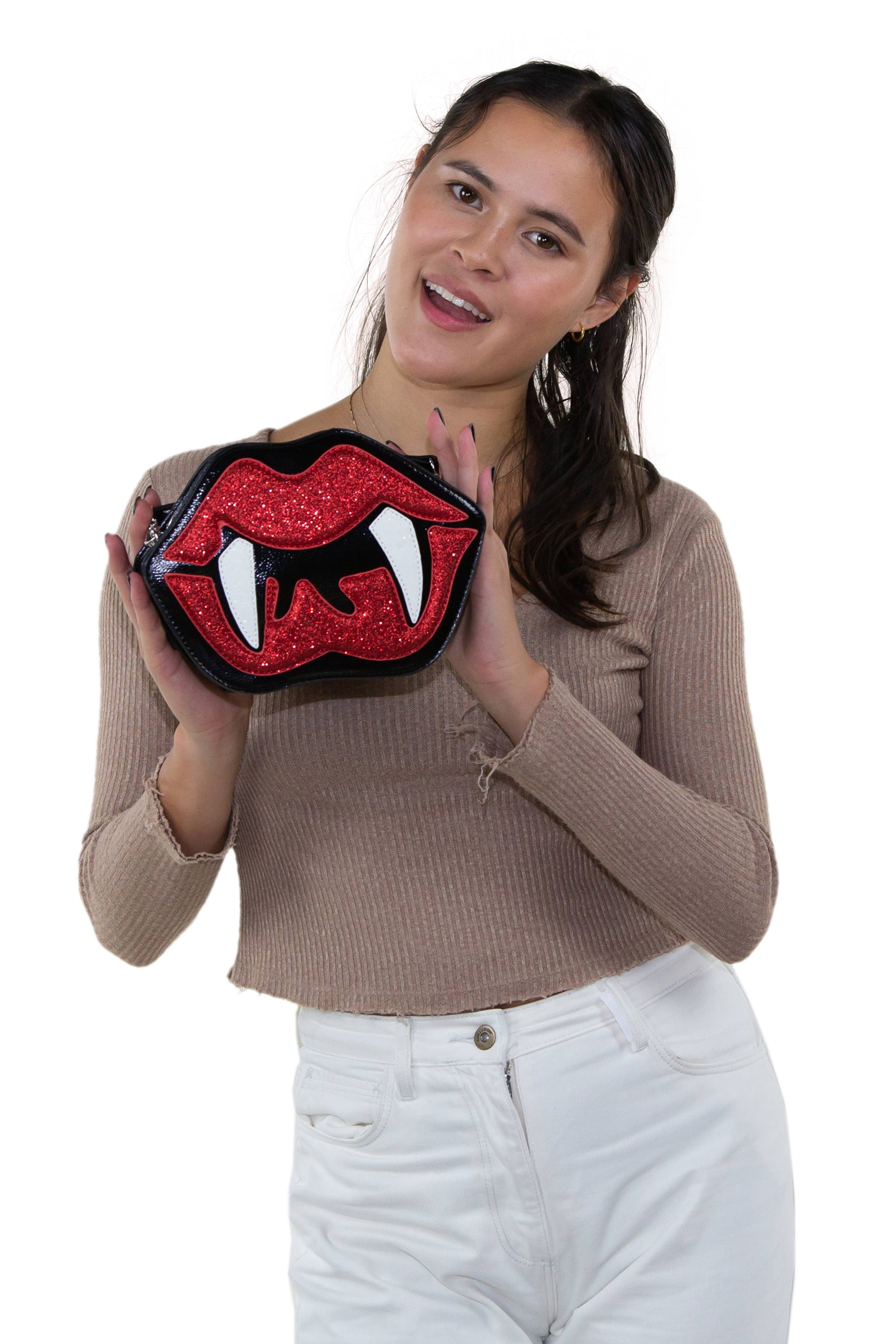 Vampire Mouth Crossbody Bag Quirks!