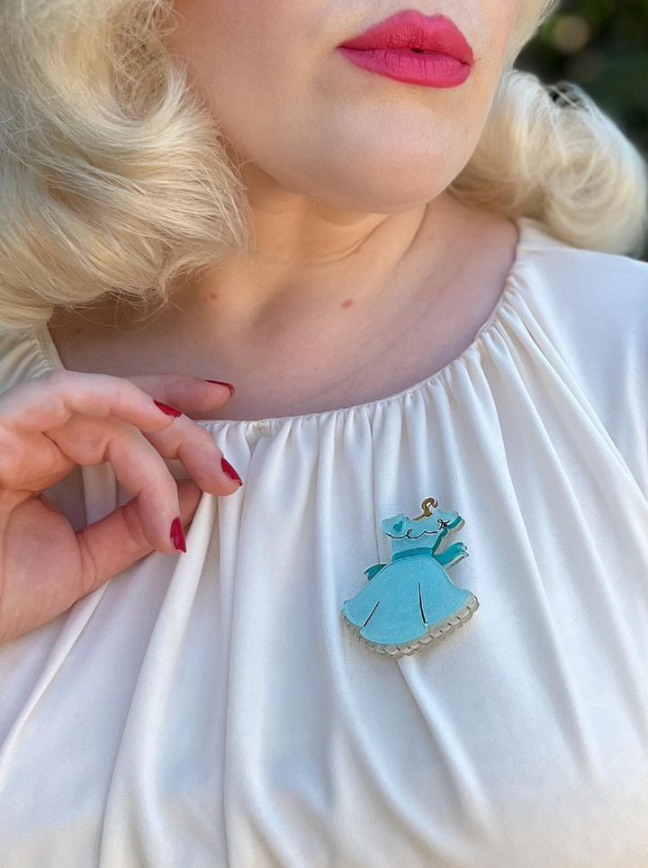 Closet Couture Brooch by Asia Ellington x Lipstick & Chrome Quirks!