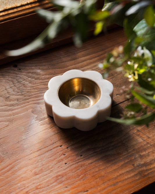 Banswara Marble Flower Candleholder (Diya) Sangemar