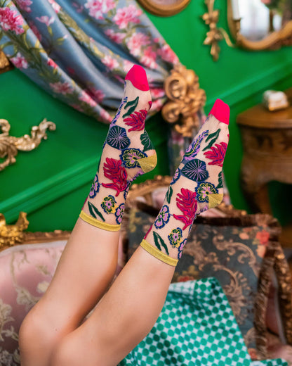 Festive Floral Sheer Crew Sock Quirks!