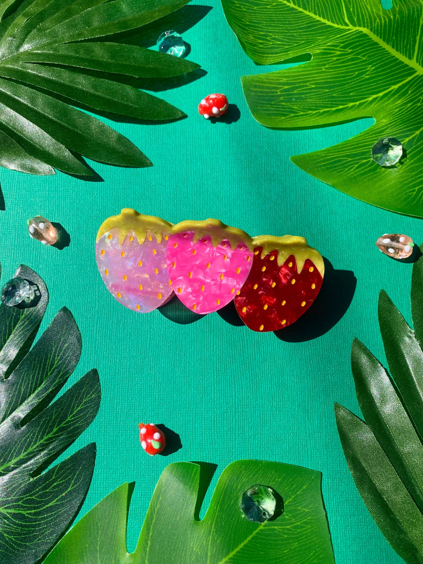 Very Berry Acetate Hair Claw Quirks!