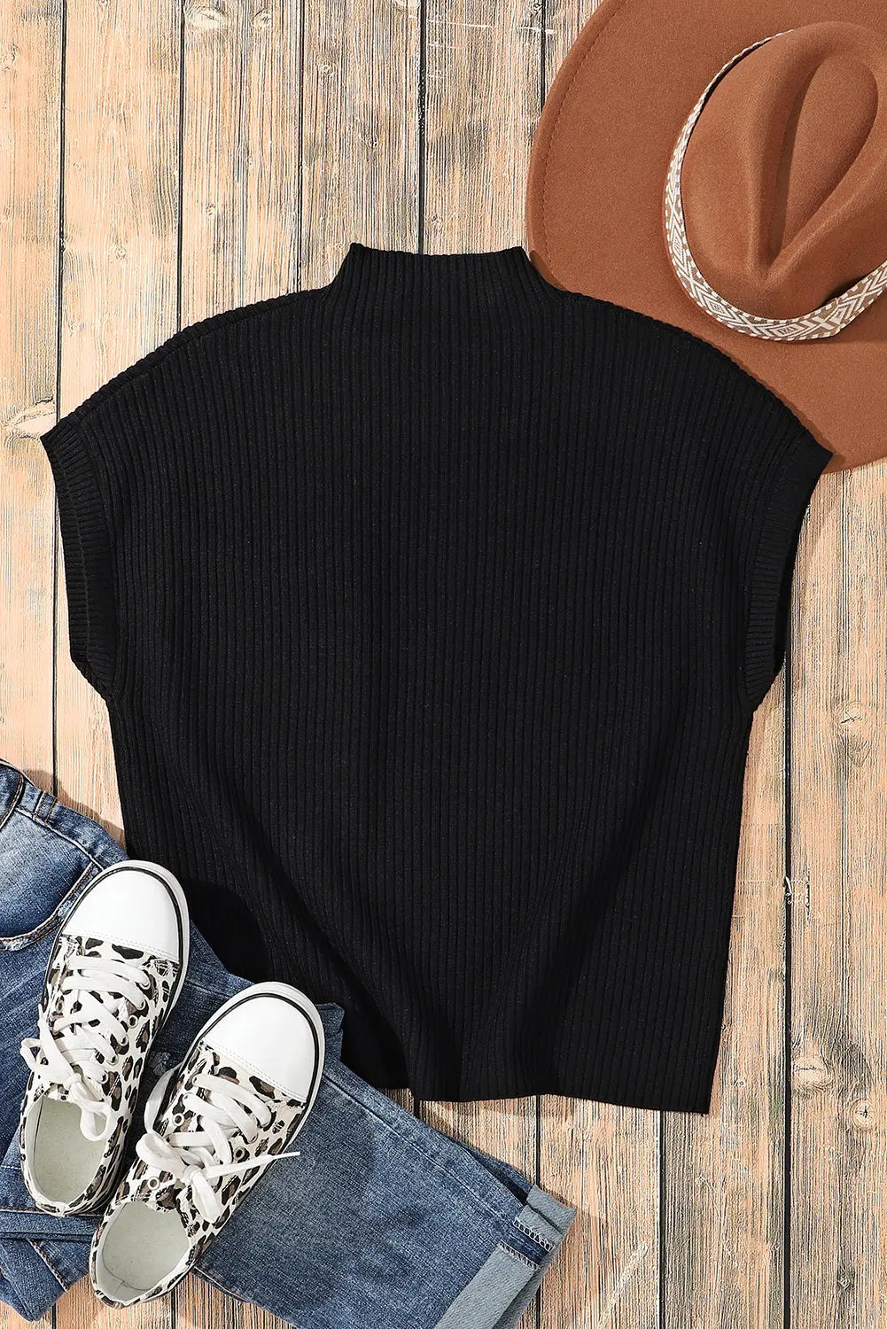 Gold Flame Patch Pocket Ribbed Knit Short Sleeve Sweater Shewin