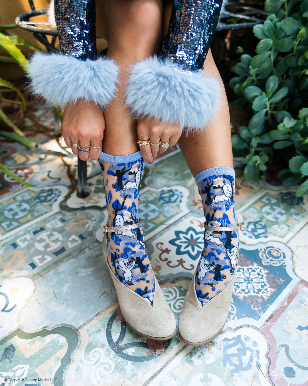 Casper and Trees Sheer Crew Sock Quirks!