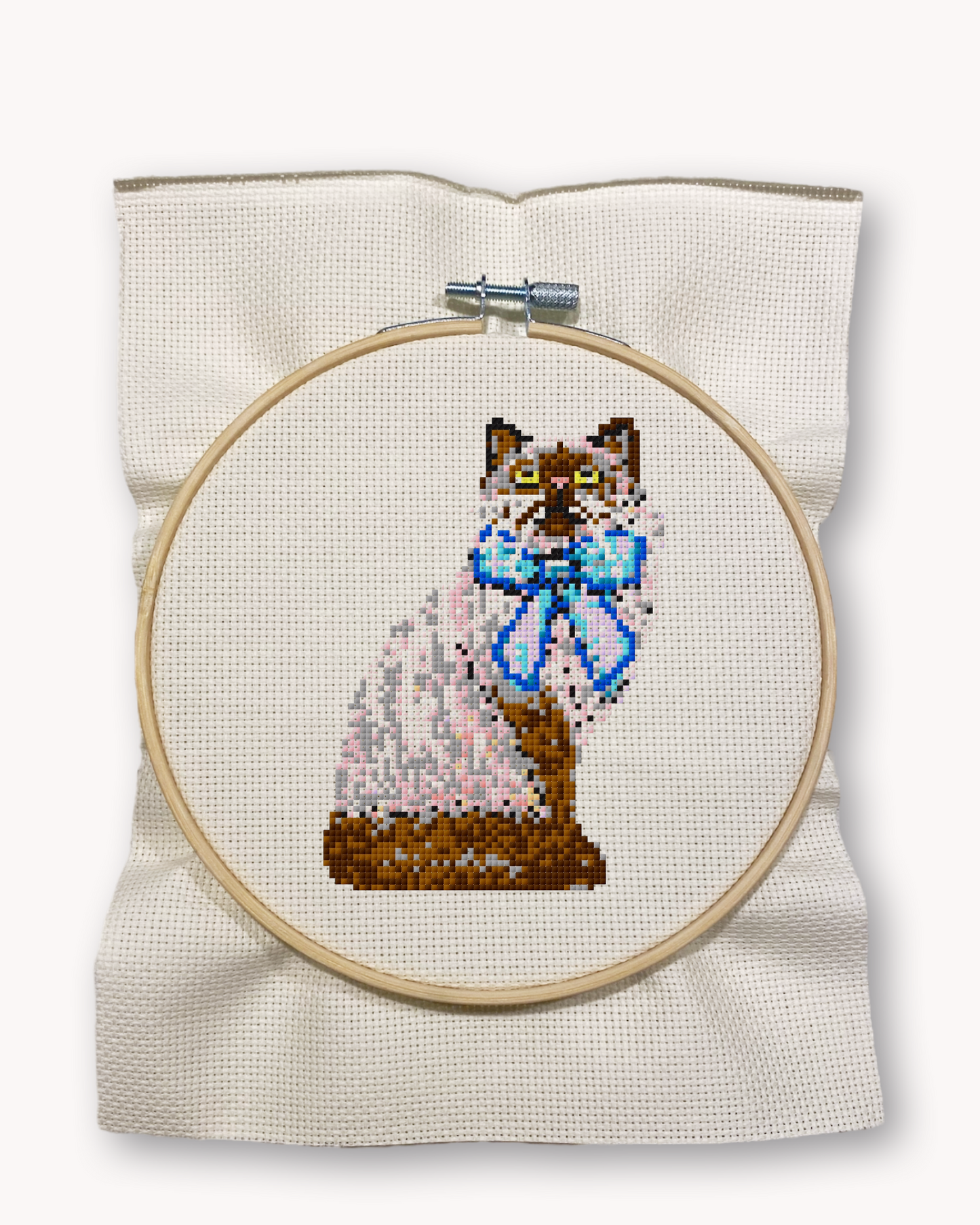 Seal Point Persian Cat Cross Stitch Kit ( LG 5 inch )