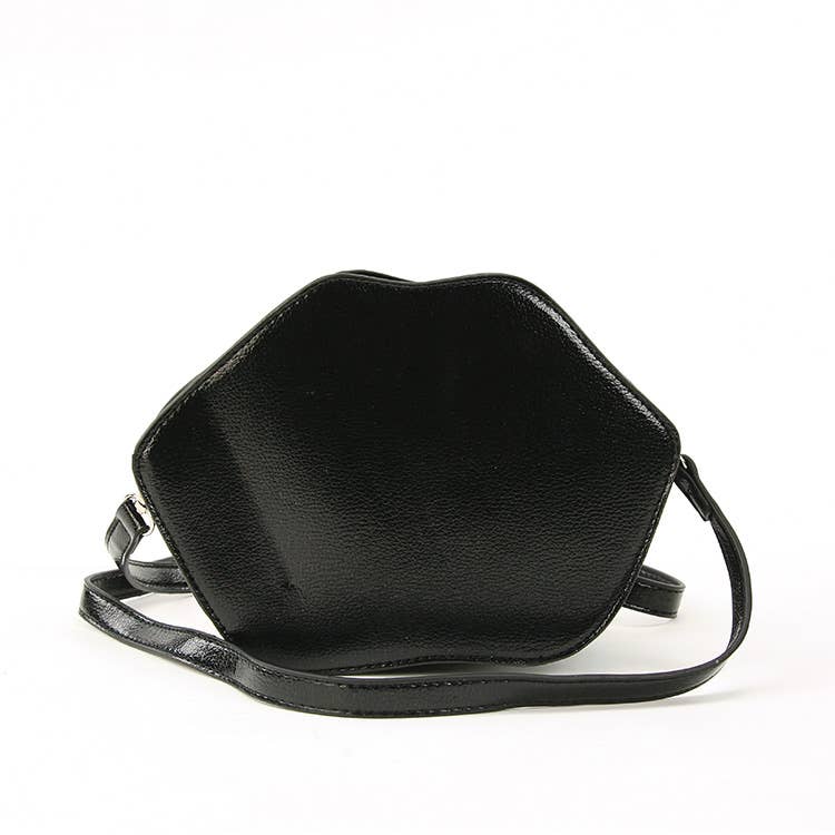 Vampire Mouth Crossbody Bag Quirks!