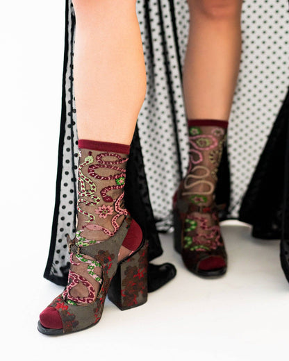 Serpentine Floral Black Sheer Crew Sock Quirks!