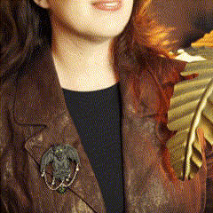 Gargoyle Brooch Quirks!