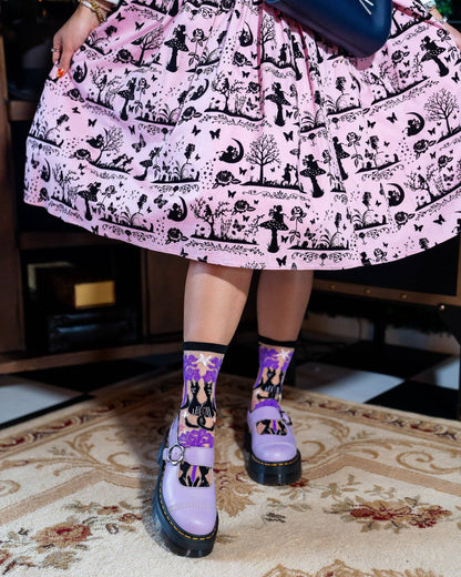 Nocturnal Cats Sheer Crew Sock Quirks!