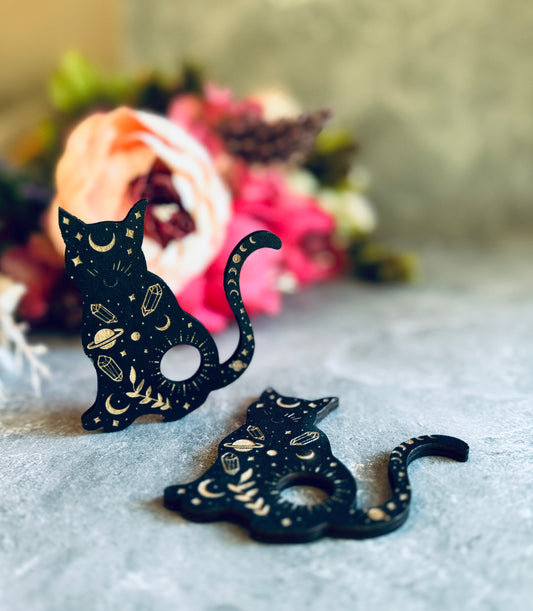 Black Cat Mini Crystal Sphere Stand, Witchy Crystal Holder, Mystical Cat Decor, Crystal Display Stand