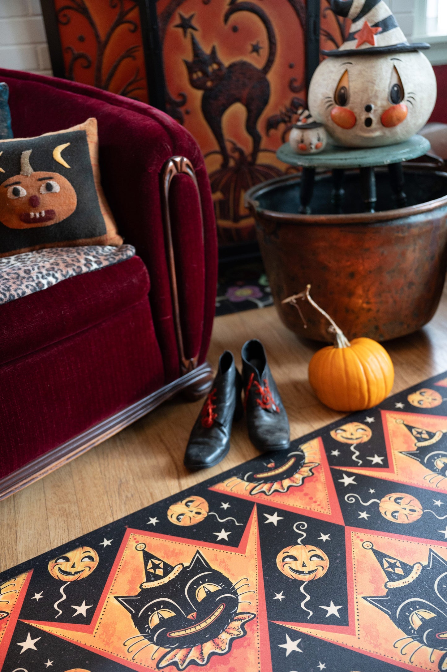Grinning Black Cat Jack Harlequin Vinyl Floor Decor 52" x 76"