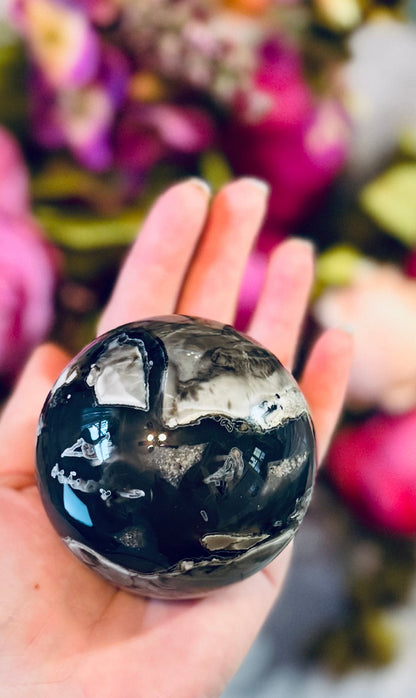 Volcano Agate Crystal Spheres, UV Fluorescent Crystal Balls