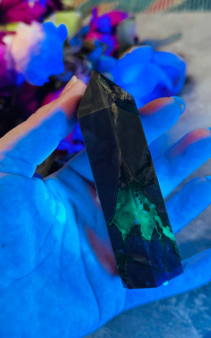 Volcano Agate Towers, UV Fluorescent Green Crystals