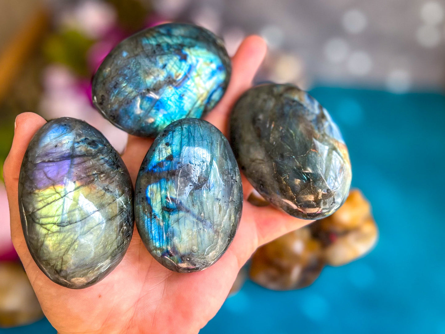 PRETTY Labradorite Palm Stone