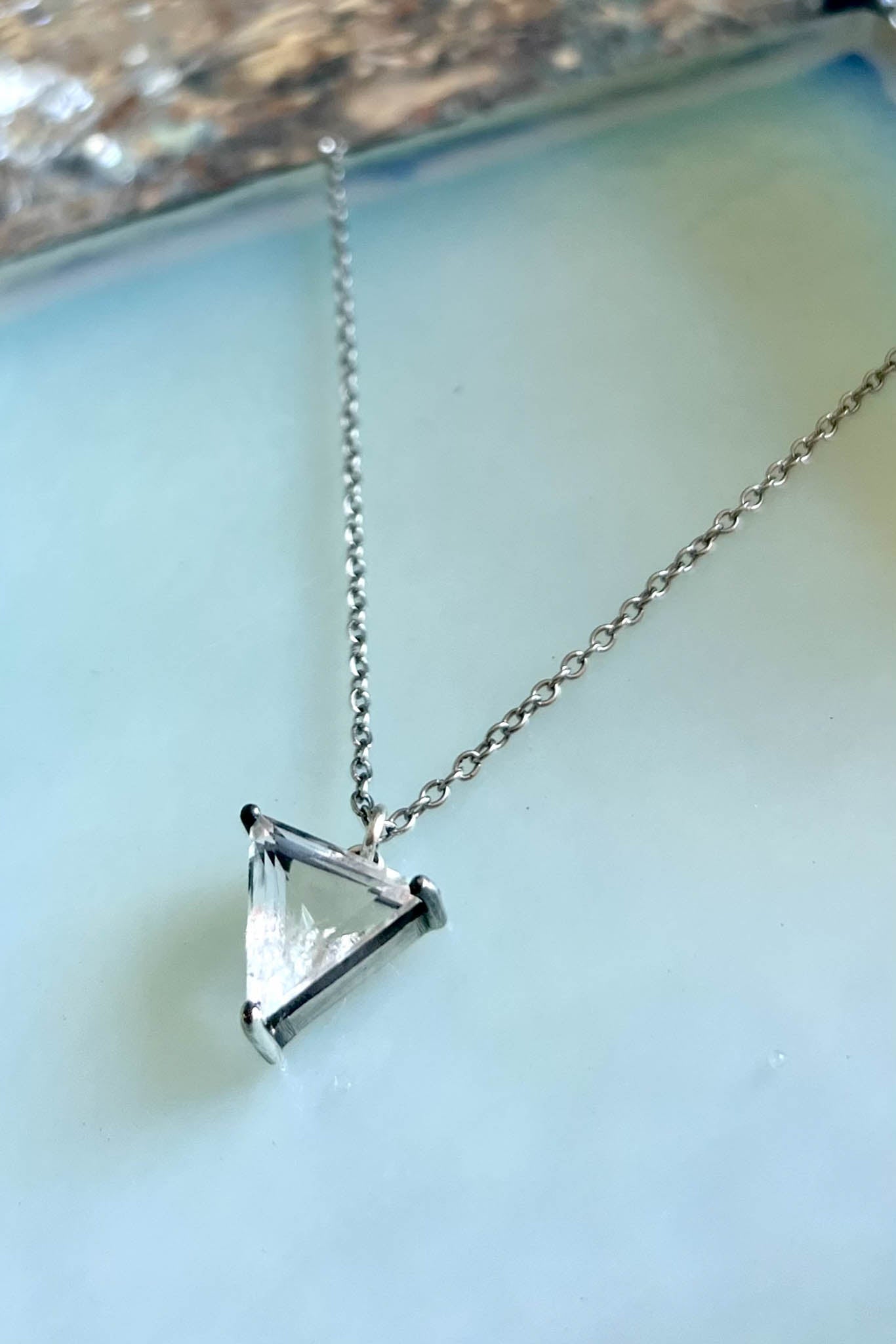 Obscura Stacking Shards in Striated Crystal (Silver) SHIPS IN APRIL