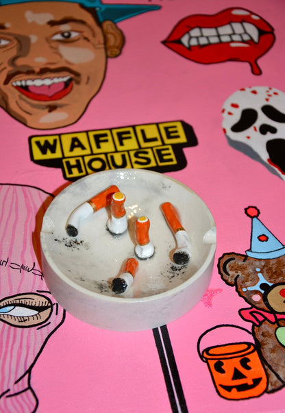 SMOKY AFFAIR ASHTRAY