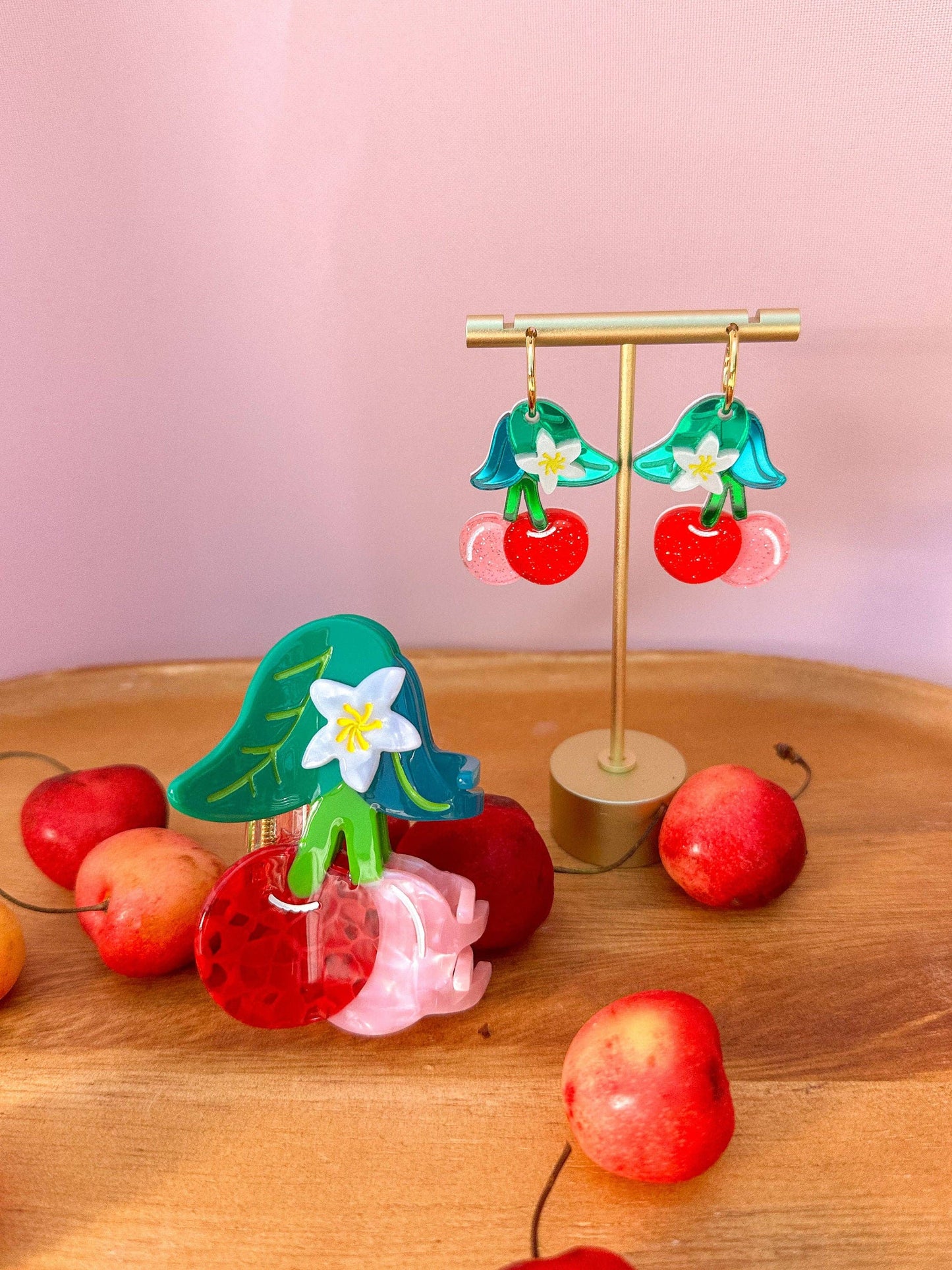 Cherry Hair Claw Clip Quirks!