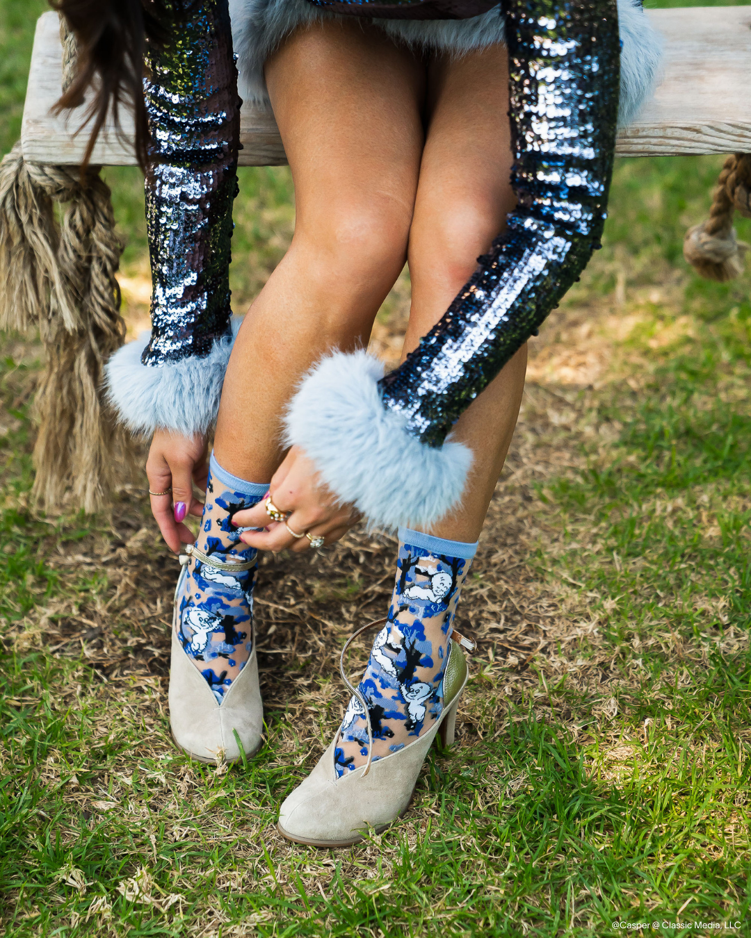 Casper and Trees Sheer Crew Sock Quirks!