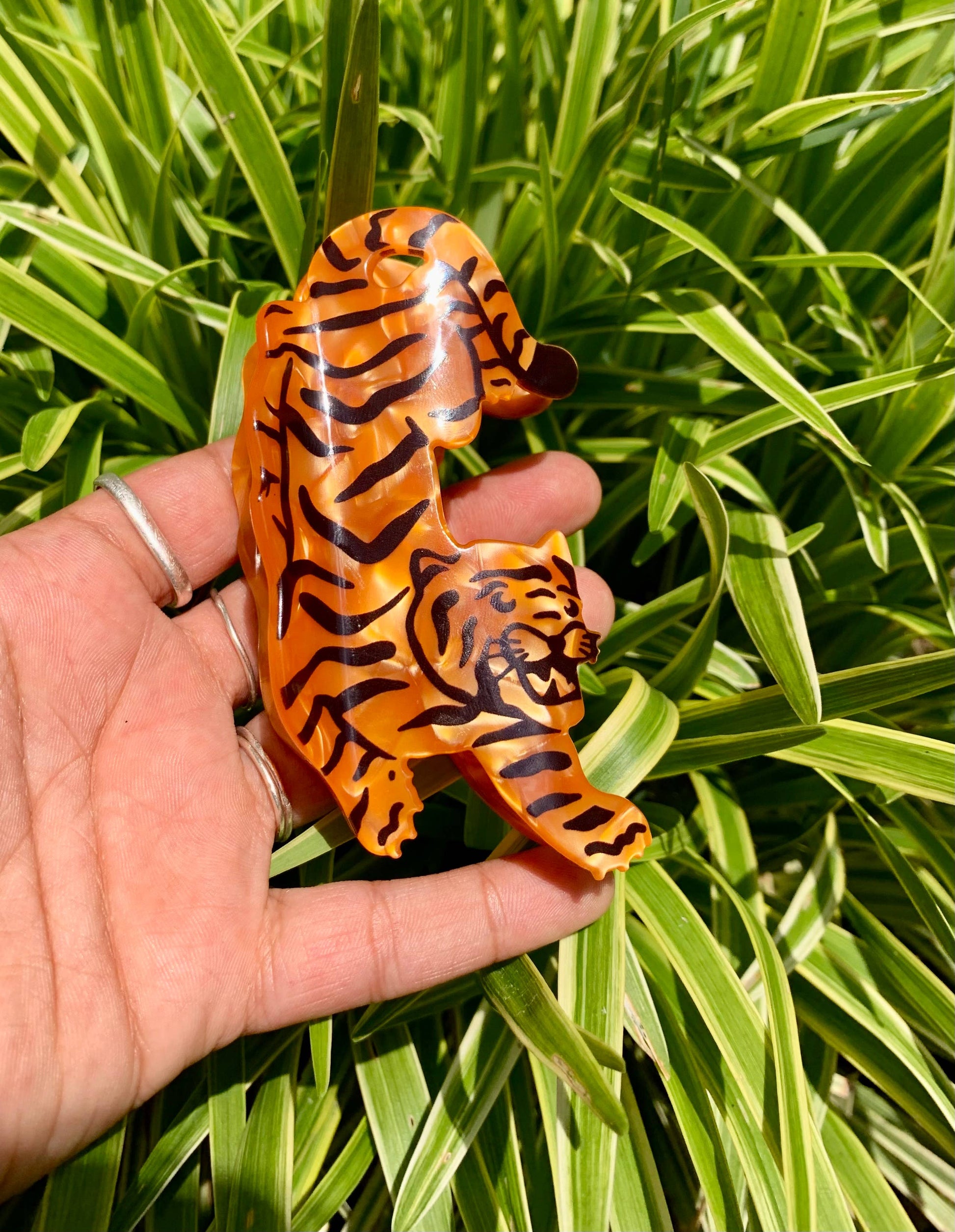 Tiger Acetate Hair Claw  Quirks!