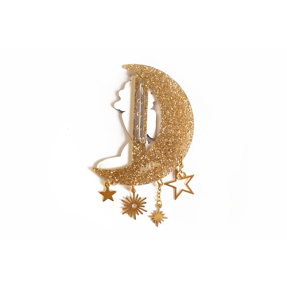 Singer sitting on the Moon Brooch by Laliblue Quirks!