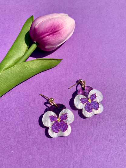 Mini Pansies Acrylic Earrings Quirks!