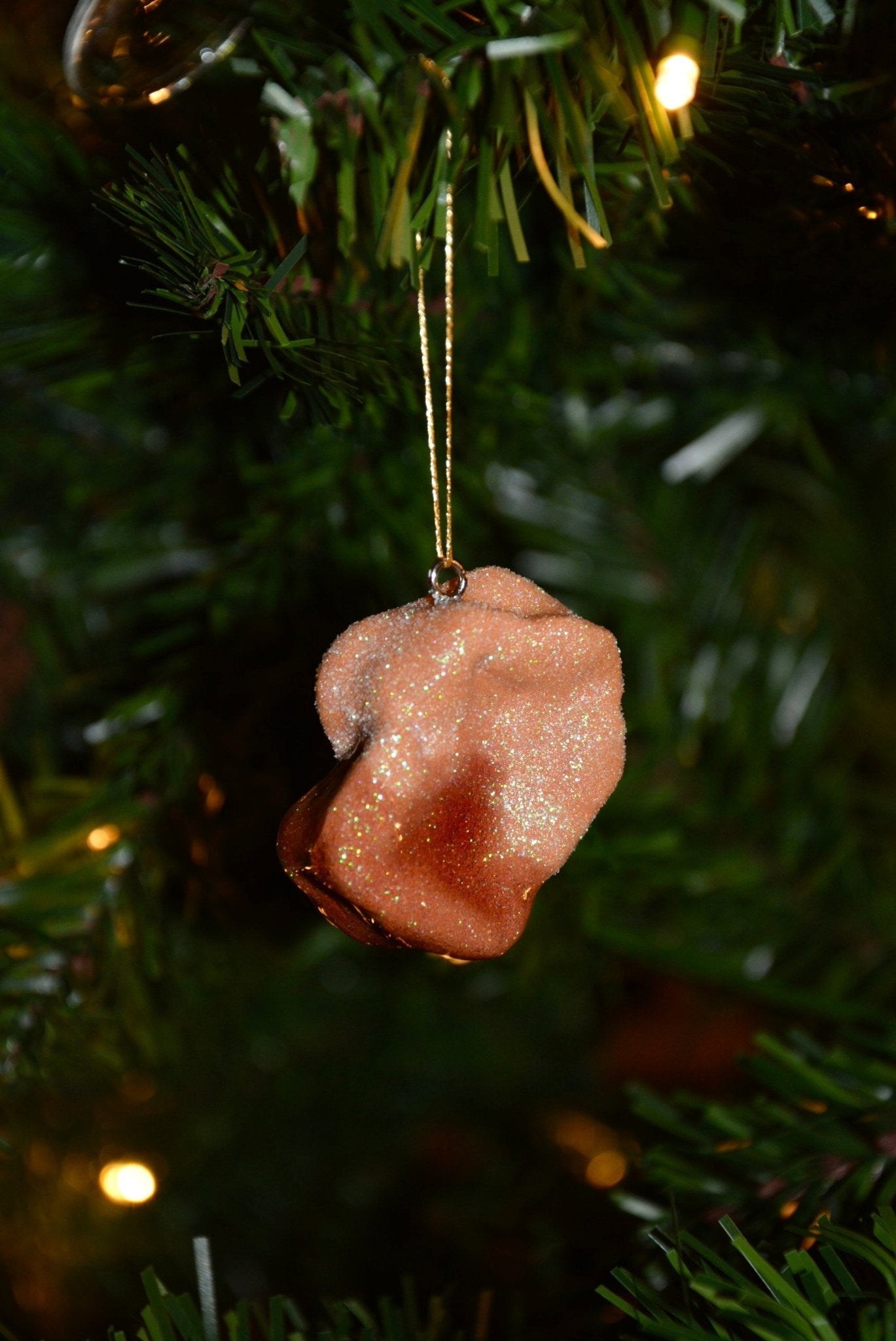 CERAMIC CHICKEN NUGGET W/ SWEET N’ SOUR SAUCE ORNAMENT