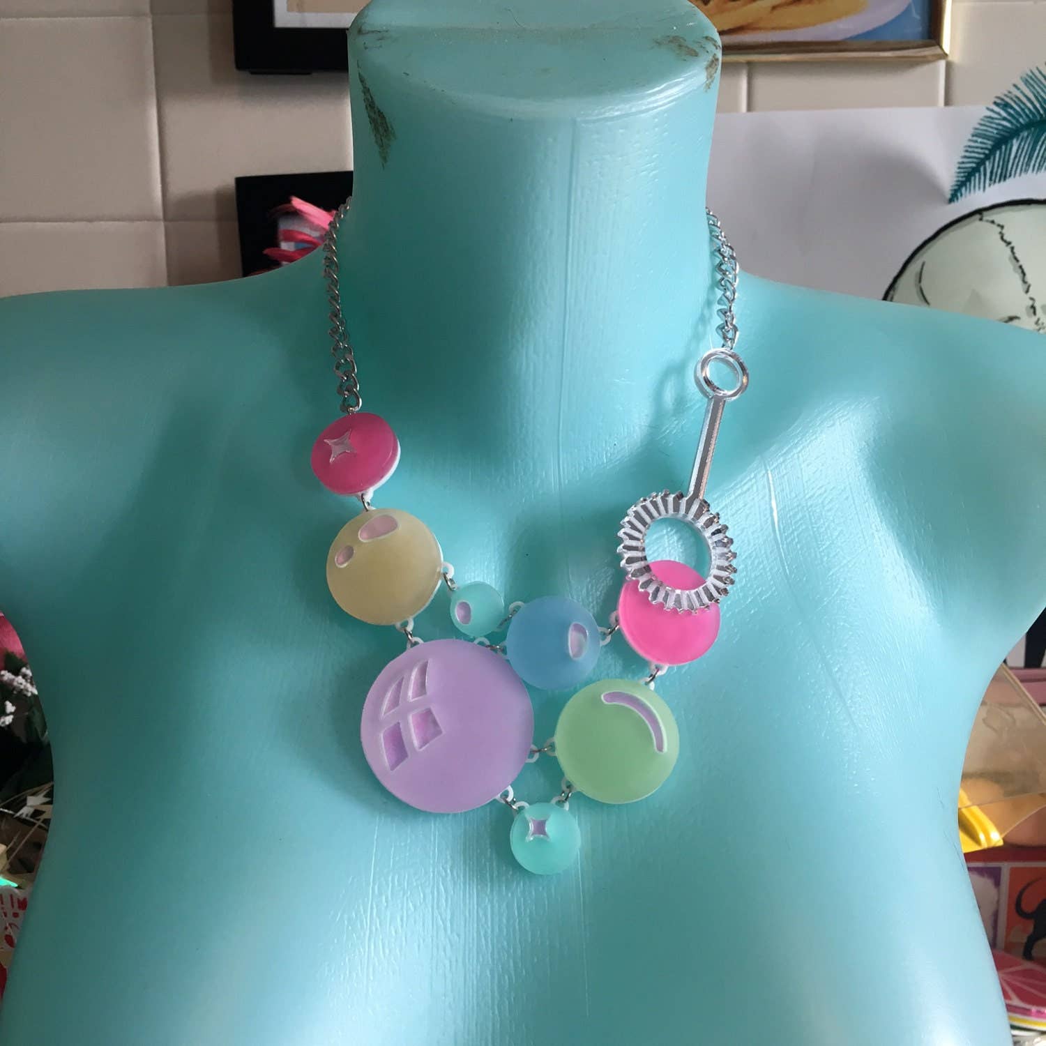 Pastel Rainbow Super Bubble & Wand Statement Necklace Quirks!