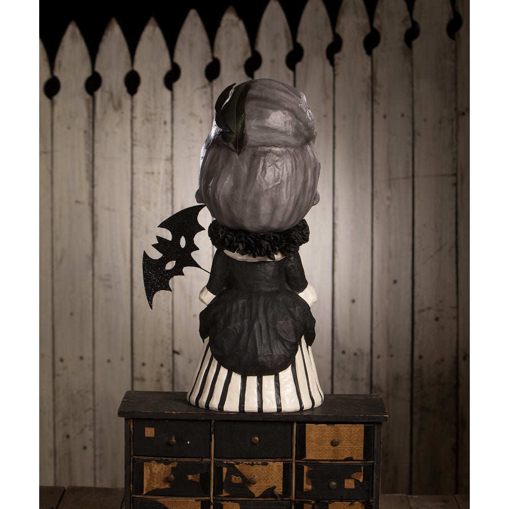 Divine Desiree Skelly Large by Bethany Lowe Designs Quirks!