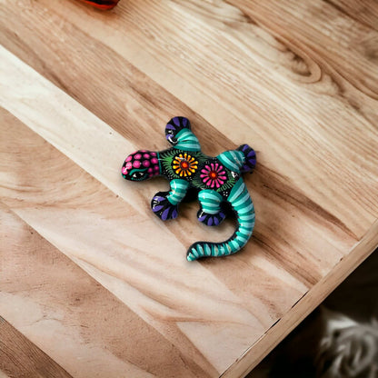 Talavera Lizard Figurine | Mexican Handcrafted Wall Decor