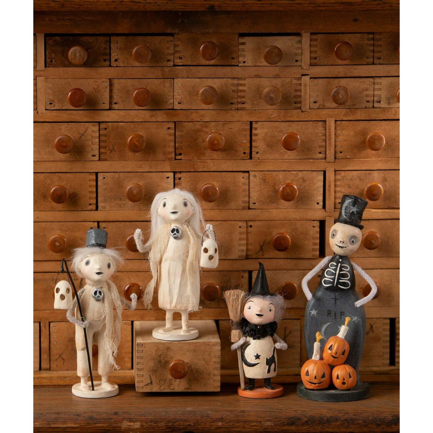 Haunting Henry | Halloween Decor | Bethany Lowe