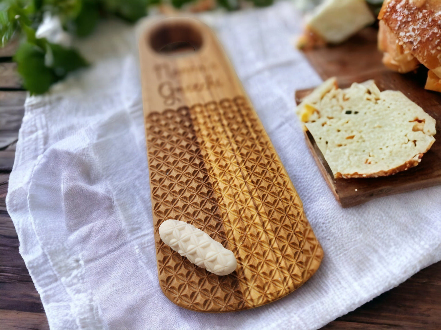 Olive Wood Gnocchi Board – Deep Grooves for Classic Texture