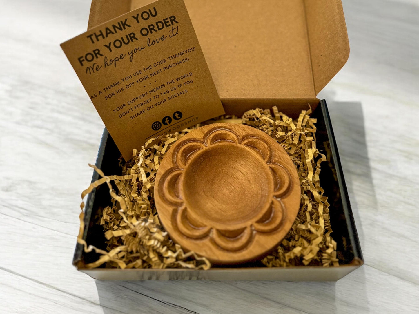 Artisan Ravioli Mold – Solid Wood, Detailed Design