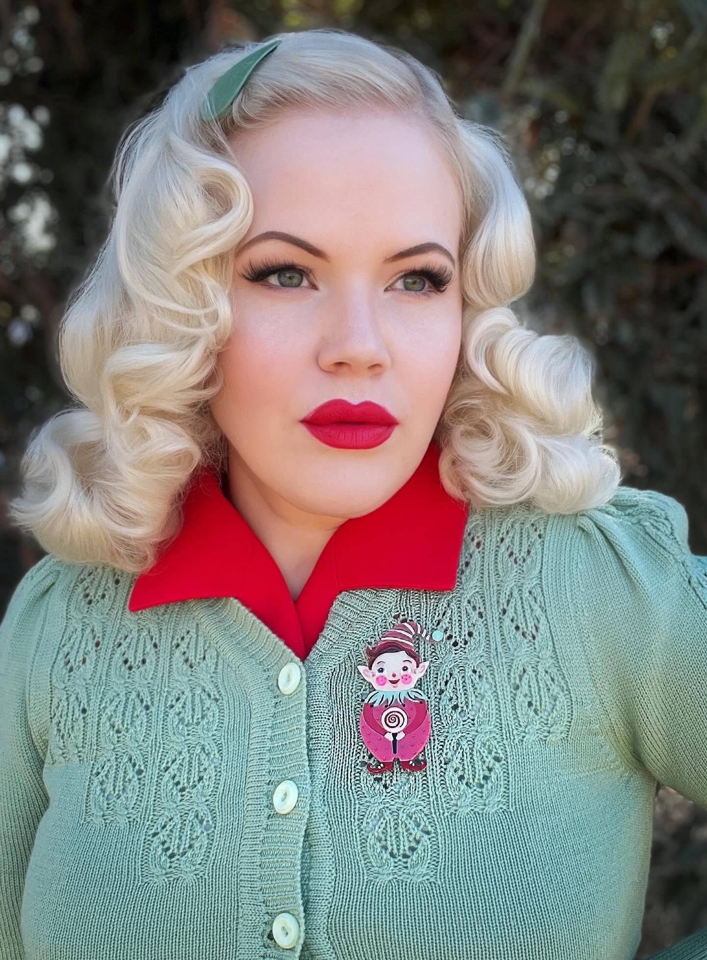 PINK North Pole Apprentice Brooch Johanna Parker x Lipstick & Chrome Quirks!