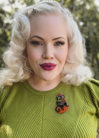 Lolligagger #3 Brooch by Johanna Parker x Lipstick & Chrome Quirks!