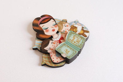 Mother's Day brooch by Laliblue