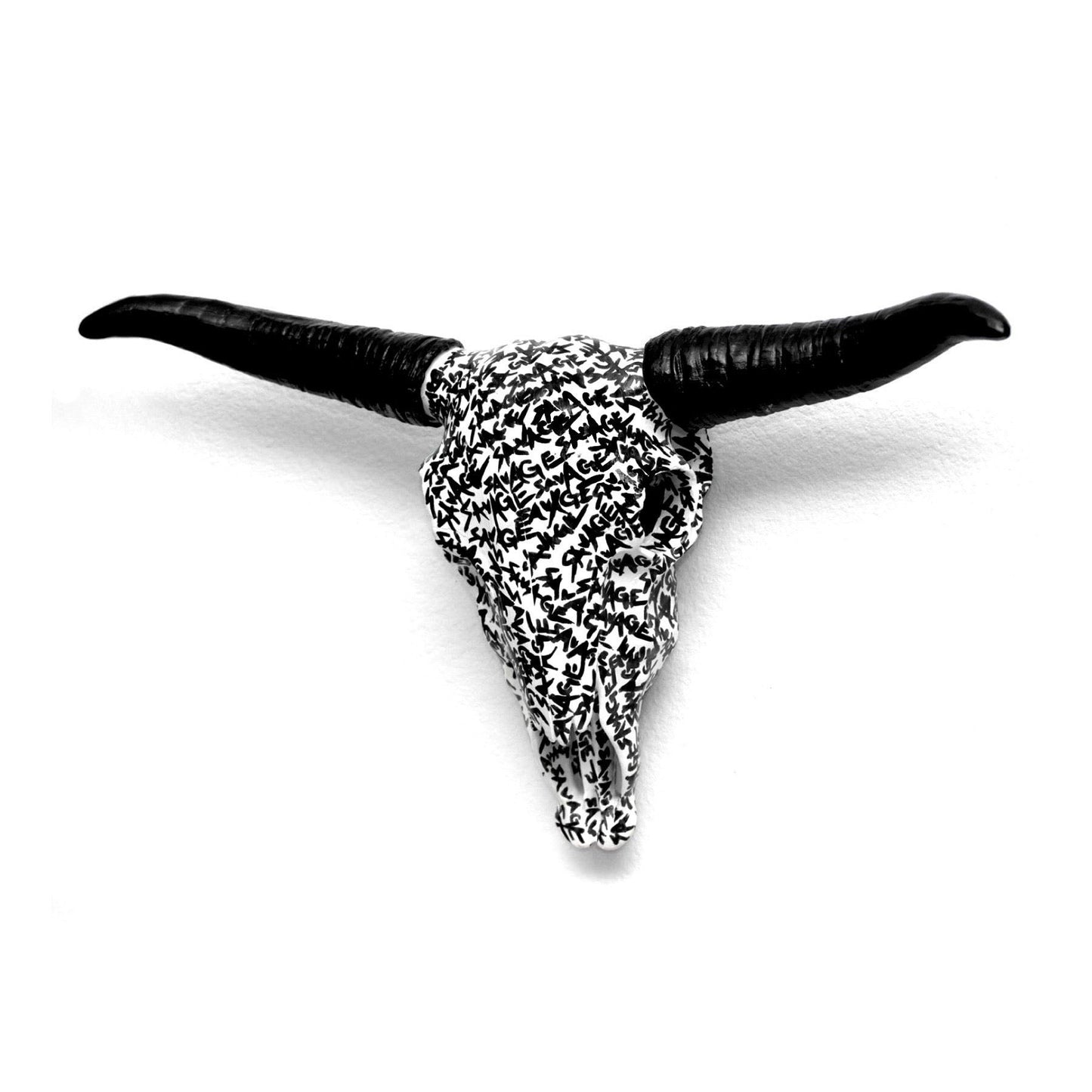 OVERSIZED SAVAGE GRAFFITI BULL SKULL